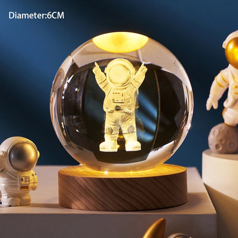 Lámpara de Mesa 3D Bola de Cristal – Luz Nocturna con Proyección de Planeta, Galaxia y Astronauta, Regalo Ideal para Niños
