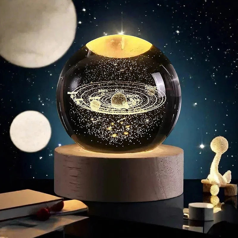 Lámpara de Mesa 3D Bola de Cristal – Luz Nocturna con Proyección de Planeta, Galaxia y Astronauta, Regalo Ideal para Niños