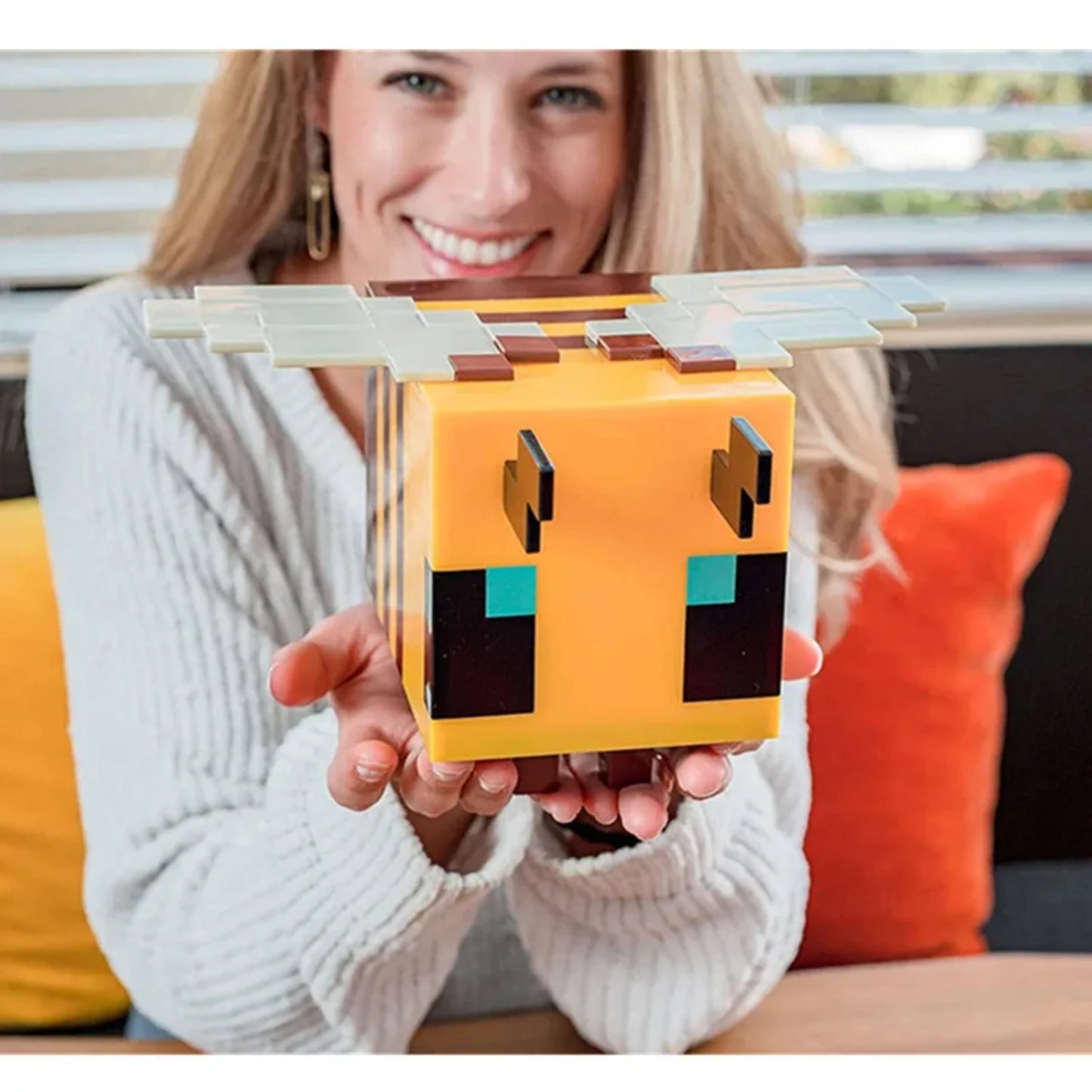 Lámpara LED Creativa de Abeja – Luz Nocturna de Atmosfera para Niños, Decoración de Mesa con Diseño de Tulipanes