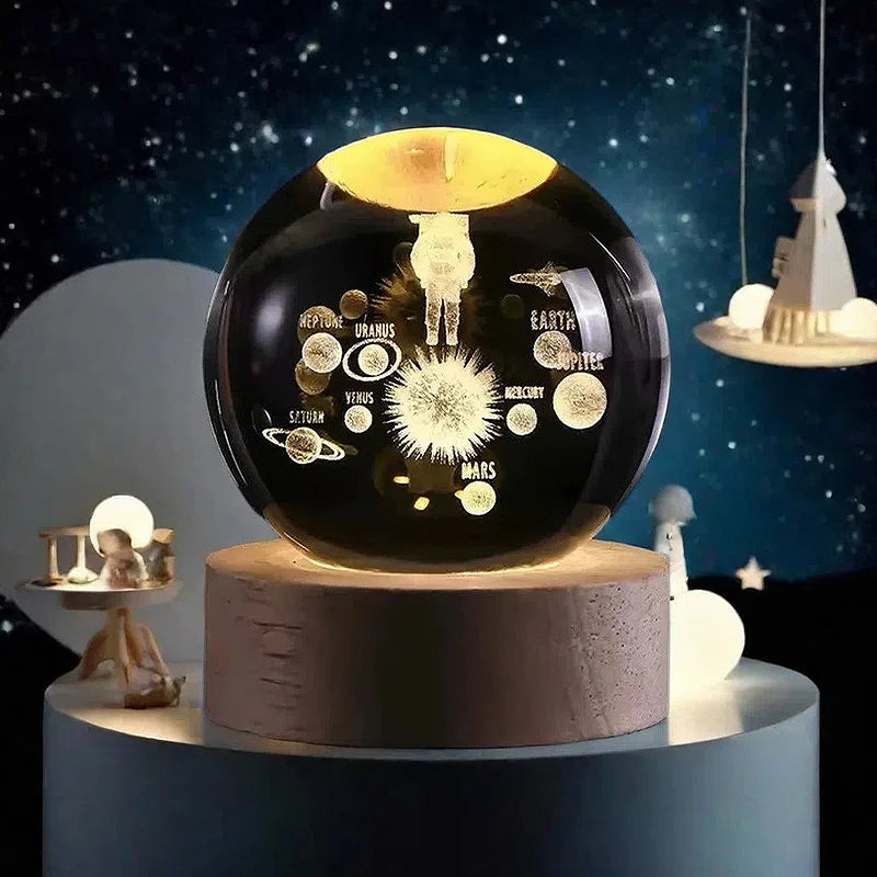 Lámpara de Mesa 3D Bola de Cristal – Luz Nocturna con Proyección de Planeta, Galaxia y Astronauta, Regalo Ideal para Niños