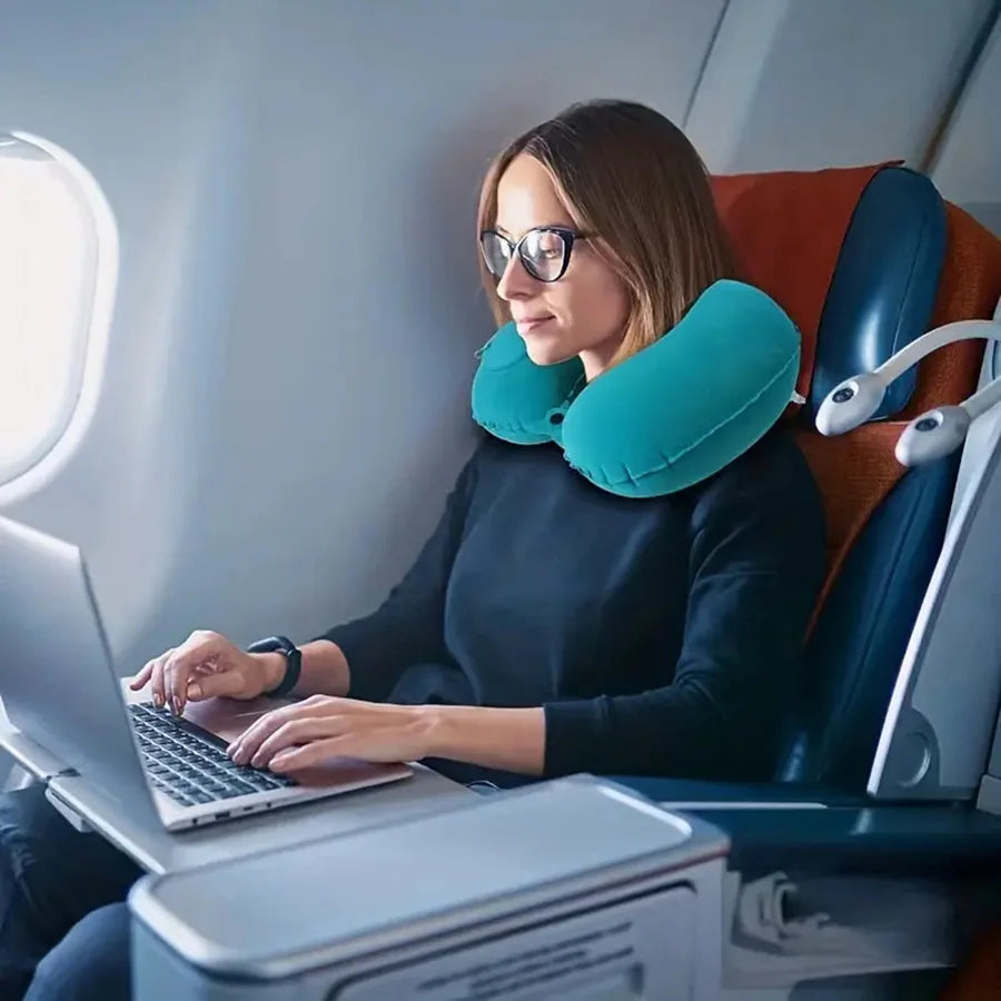 Almohada Inflable Flocada para el Cuello – Portátil y Ergonómica