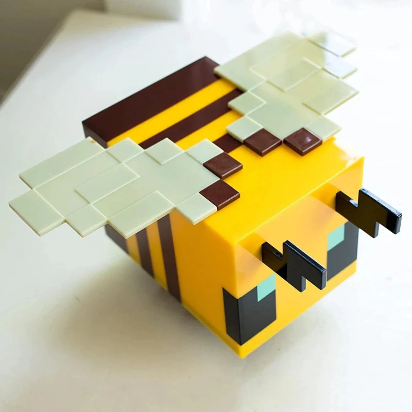 Lámpara LED Creativa de Abeja – Luz Nocturna de Atmosfera para Niños, Decoración de Mesa con Diseño de Tulipanes